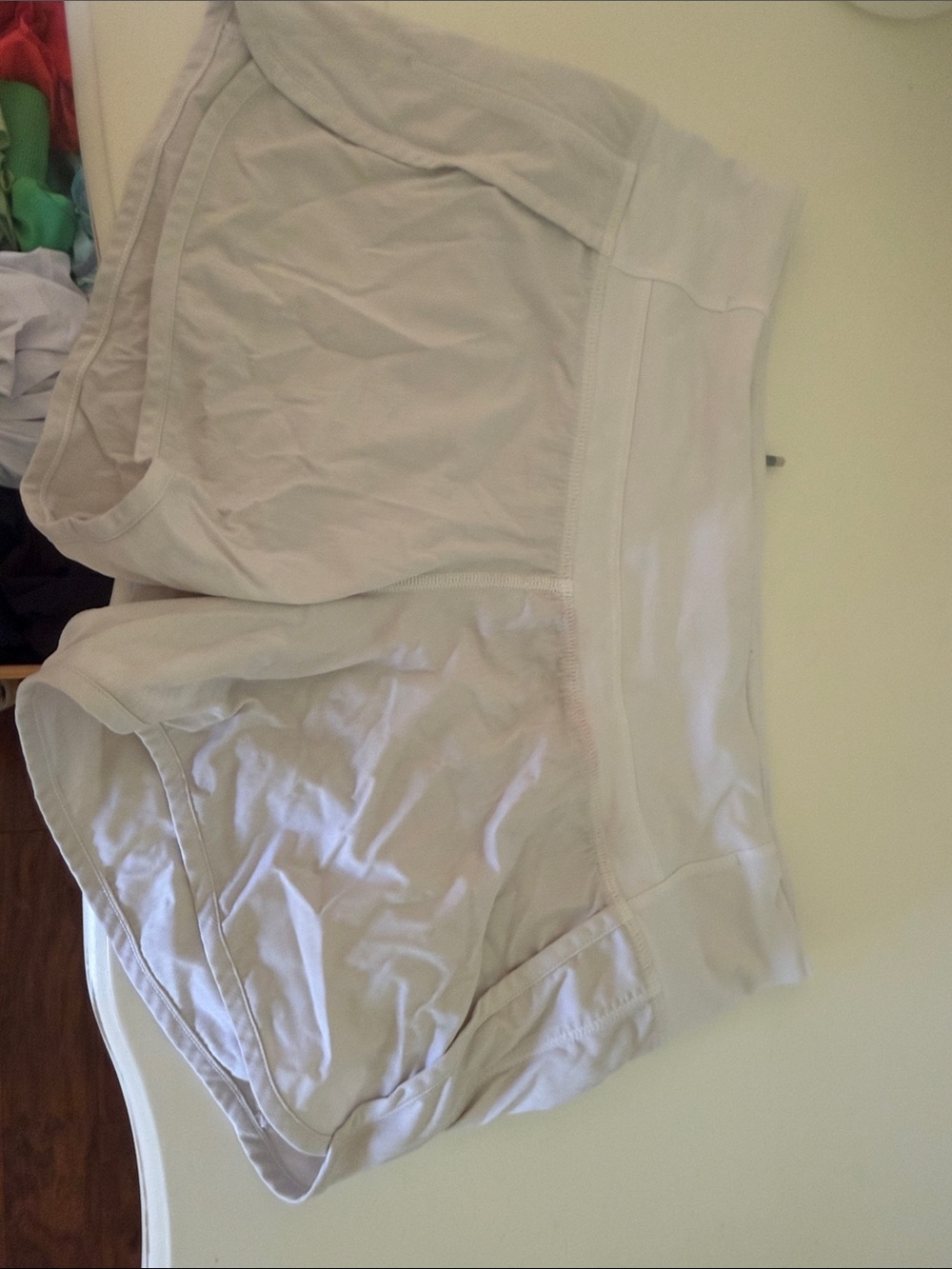 LULULEMON Speed Ups: Size 4, 4 Inch, white